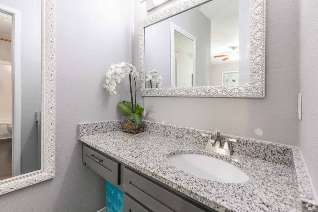 bathroom - The Wilcrest - Corridor at Westchase